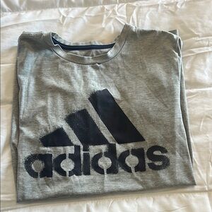 Adidas boys size large tshirt